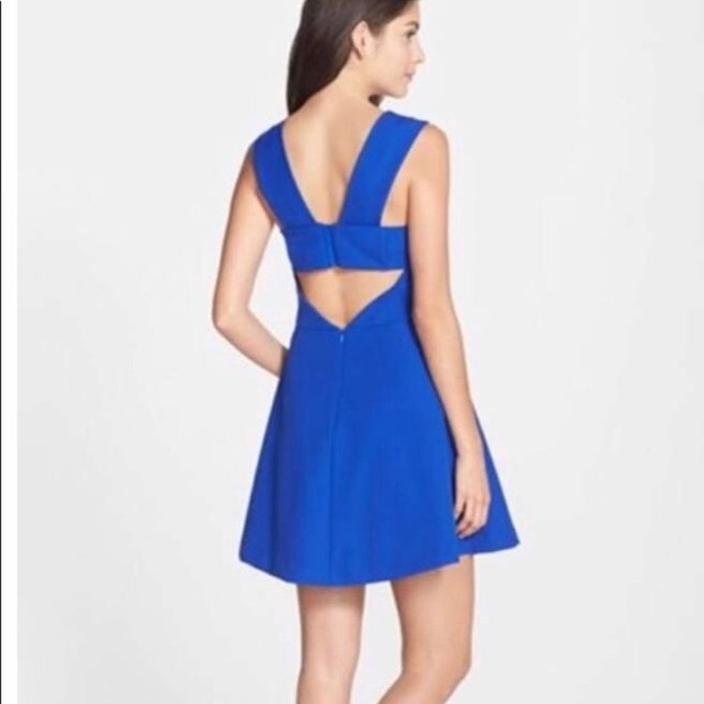 Felicity and Coco Bianca Back Cutout Dress, Fit and Flare Size XS